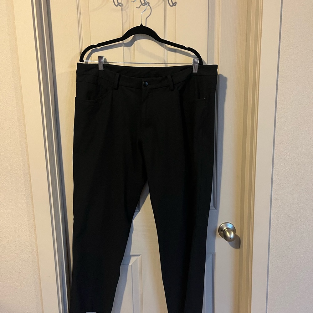 Lululemon Classic Black Pants for men’s
